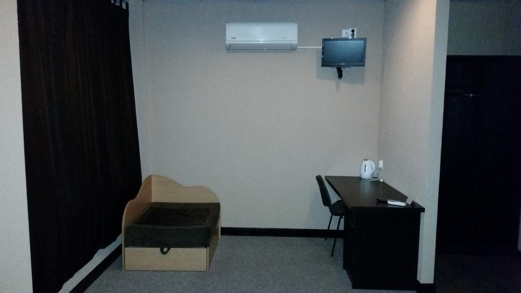 Sveciu Namai- Kazlu Ruda Hotel Buitenkant foto