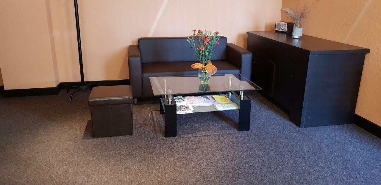 Sveciu Namai- Kazlu Ruda Hotel Buitenkant foto
